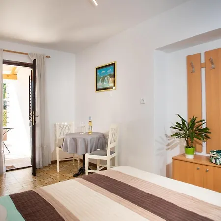 Apartman Studio Luka *